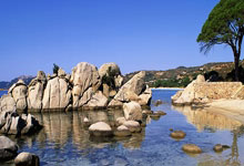 青岛黄海主场对阵武汉卓尔，寻求保级关键胜利