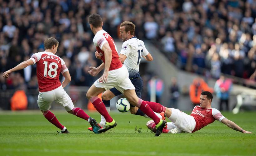 热刺客场小胜曼联保持不败