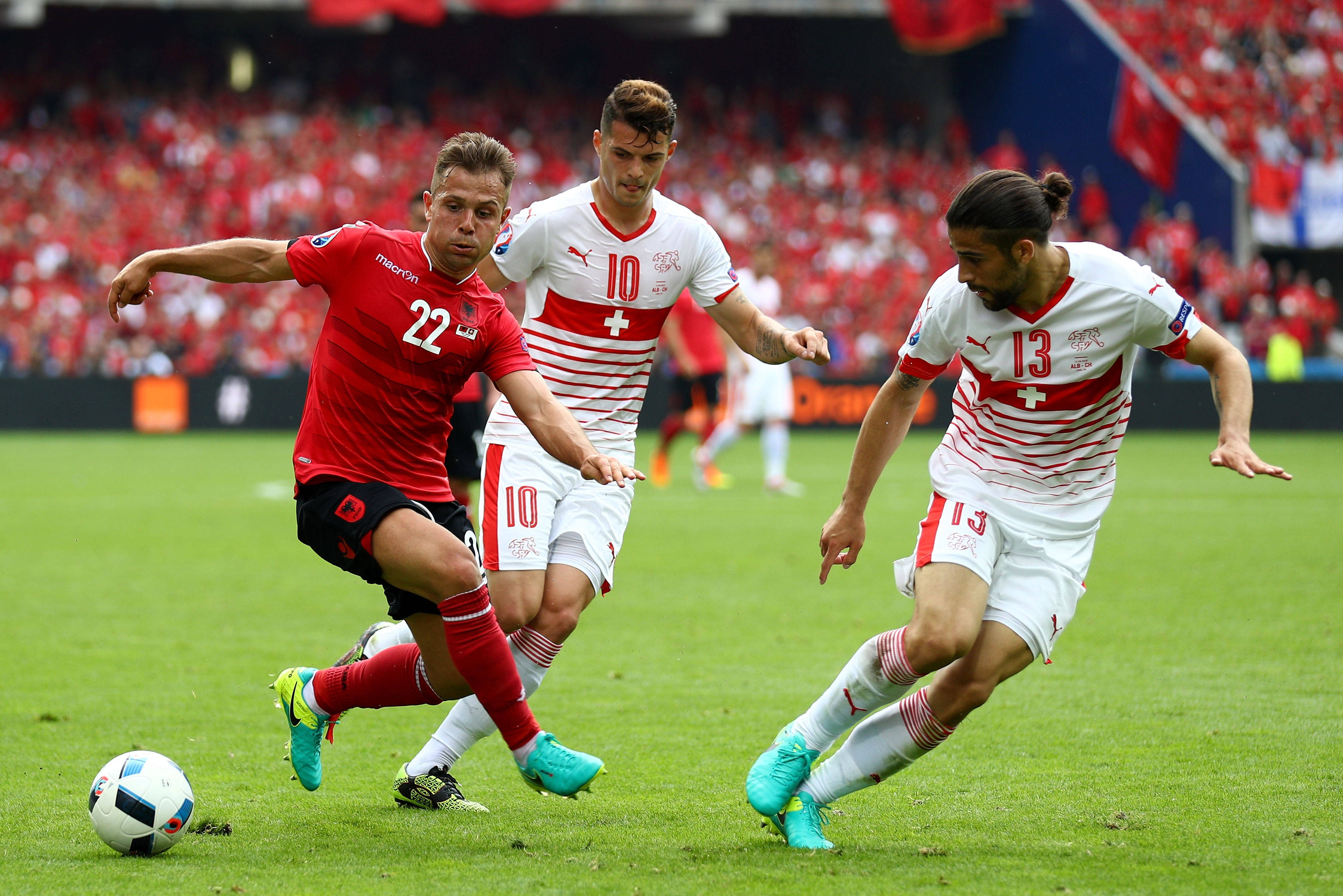 丹麦队大胜塞尔维亚，实力遥遥领先对手