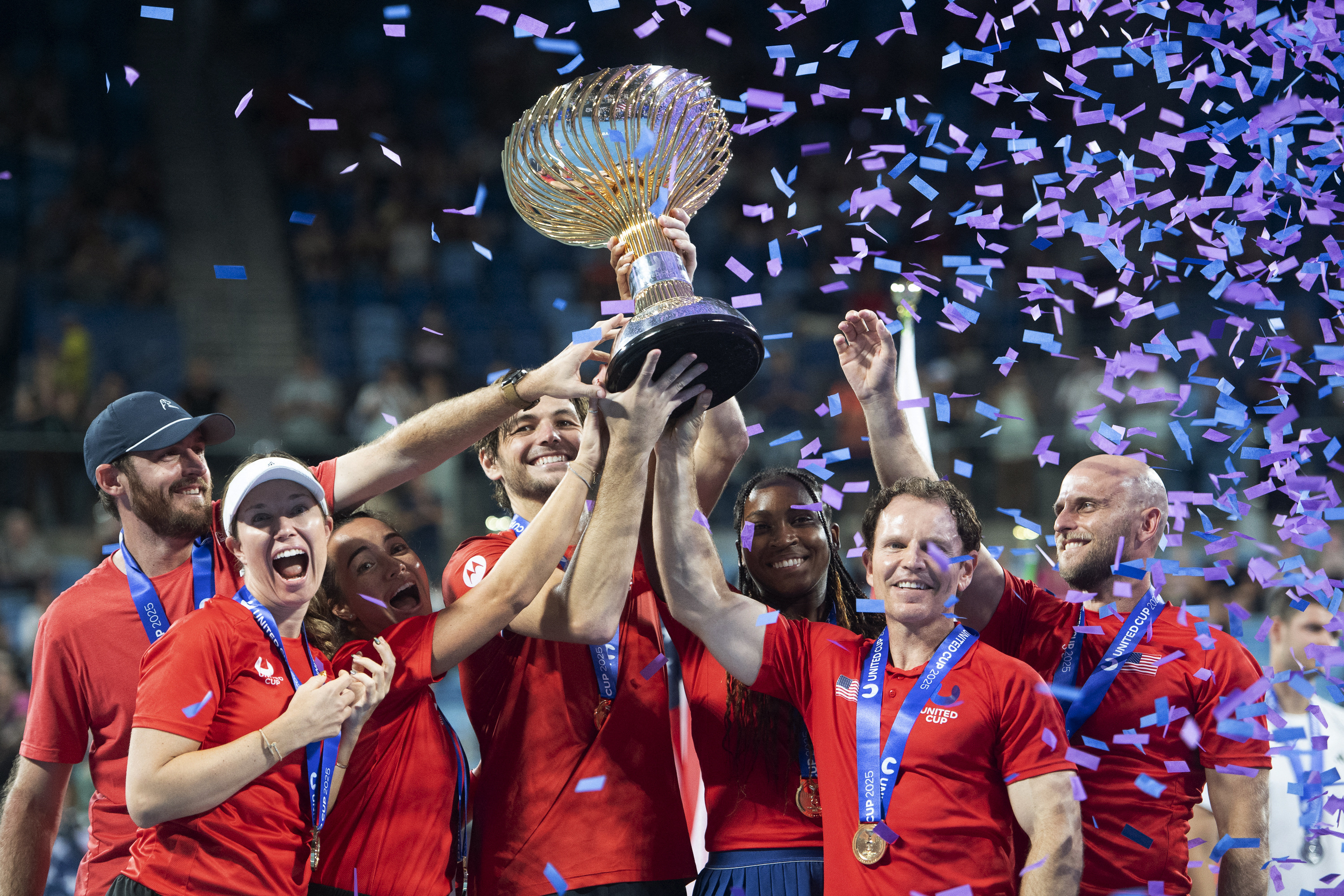 美因茨队在客场挑战中获胜，喜迎胜利