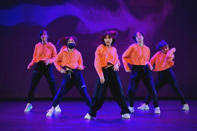 北美青年足球联赛开幕式盛大举行，掀起热潮的简单介绍