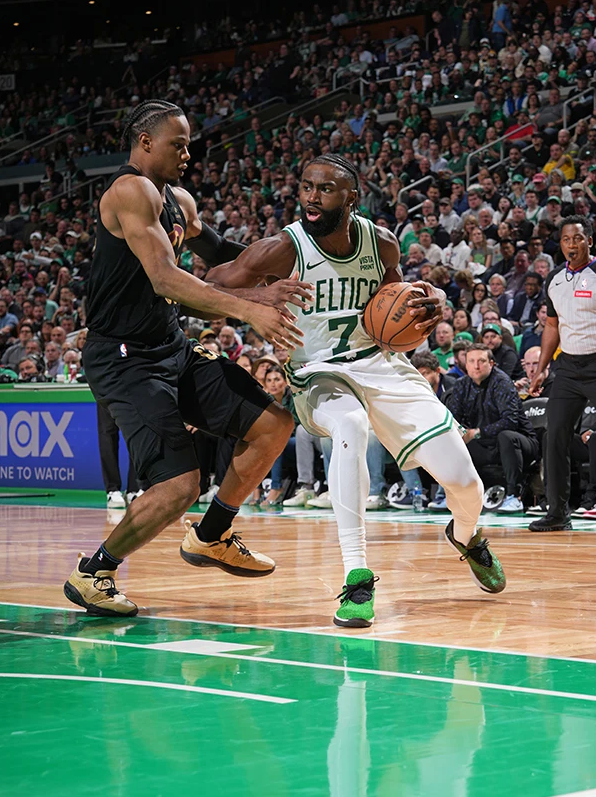 星空体育网站-包含凯尔特人大胜鹈鹕，塔图姆砍下分成全场焦点的词条