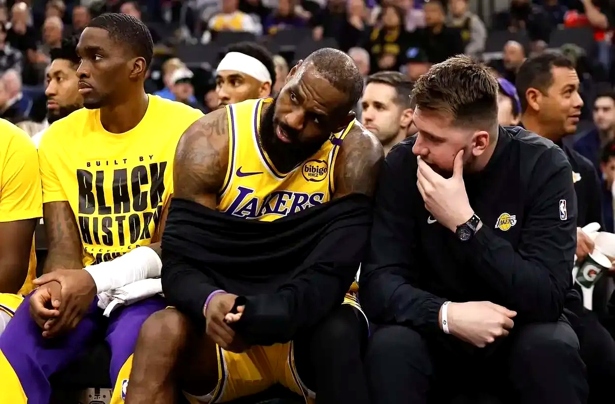 星空体育登录-湖人队大名鼎鼎球星面临合同纠纷的简单介绍