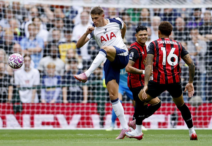 伦敦热刺不断壮大伯恩茅斯陷入泥潭的简单介绍