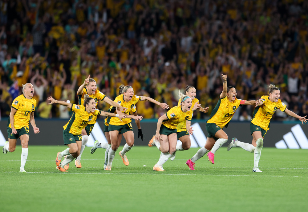 澳大利亚足球赛事激烈的对决