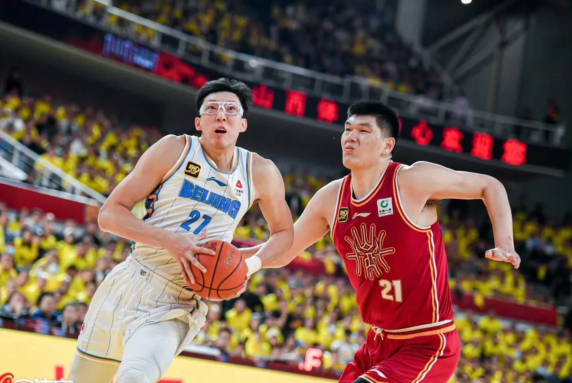 北京男篮继续胜利,领先东部